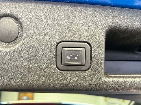 Used 2024 Chevrolet Equinox RS image 43