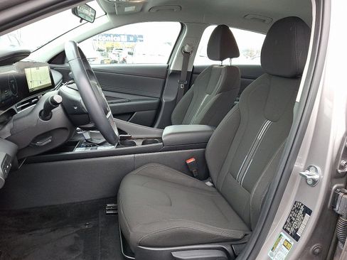 Certified 2023 Hyundai Elantra SEL w/ Convenience Package image 13