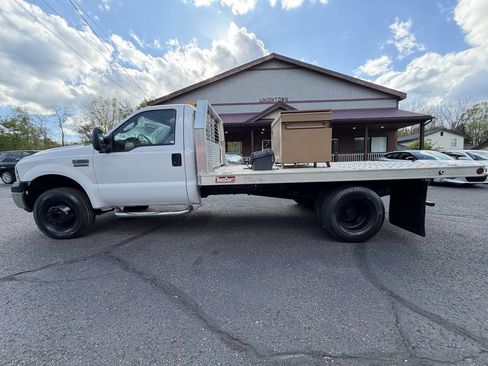 Used 2006 Ford F350 4x4 Regular Cab DRW Super Duty image 4