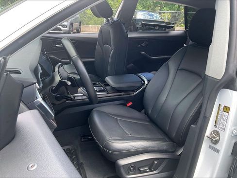 Used 2022 Audi Q8 Premium Plus w/ Premium Plus Package AWD/4WD image 10