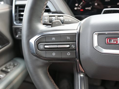 Used 2026 GMC Yukon AT4 w/ AT4 Premium Plus Package AWD/4WD image 18