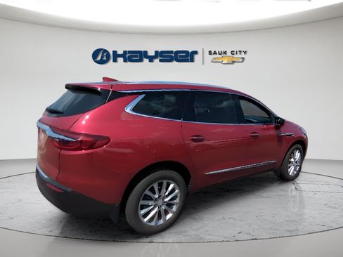 Used 2021 Buick Enclave Premium w/ Sun and Sites Package FWD image 5