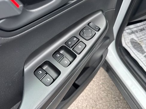 Used 2020 Hyundai Kona SEL Plus AWD/4WD image 12
