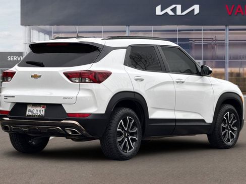 Used 2023 Chevrolet TrailBlazer ACTIV w/ Convenience Package image 4