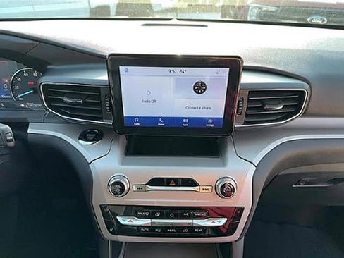 Used 2024 Ford Explorer XLT w/ Equipment Group 202A image 16