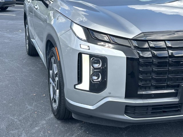 Used 2024 Hyundai Palisade Limited AWD/4WD image 10