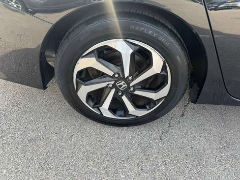 Used 2016 Honda Accord EX-L image 10