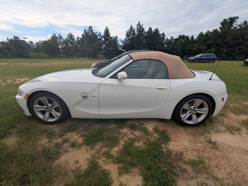 Used 2006 BMW Z4 3.0i RWD image 3