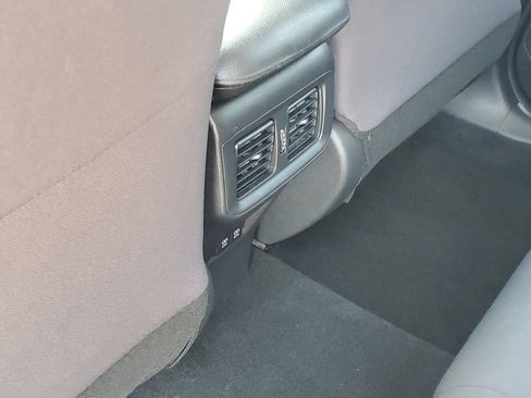 Certified 2020 Toyota RAV4 XLE AWD/4WD image 11