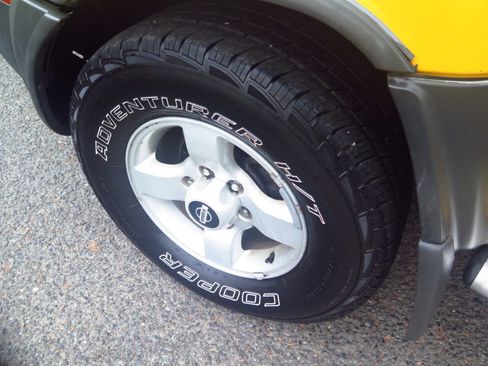 Used 2004 Nissan Xterra XE image 21