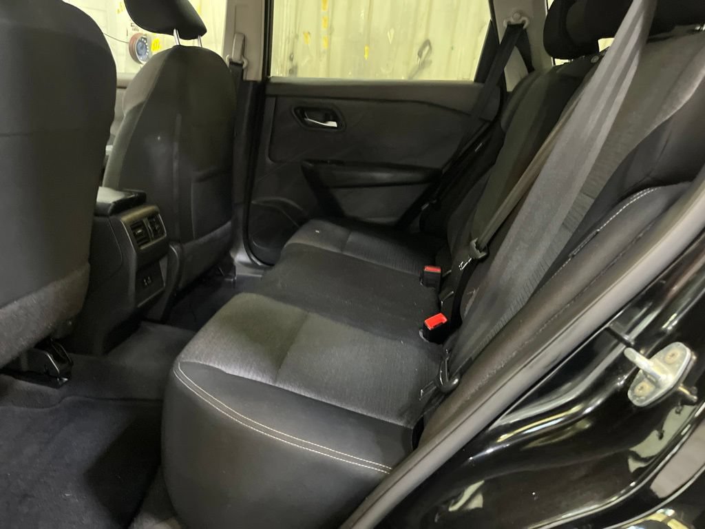 Used 2023 Nissan Rogue SV AWD/4WD image 22