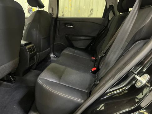 Used 2023 Nissan Rogue SV AWD/4WD image 22