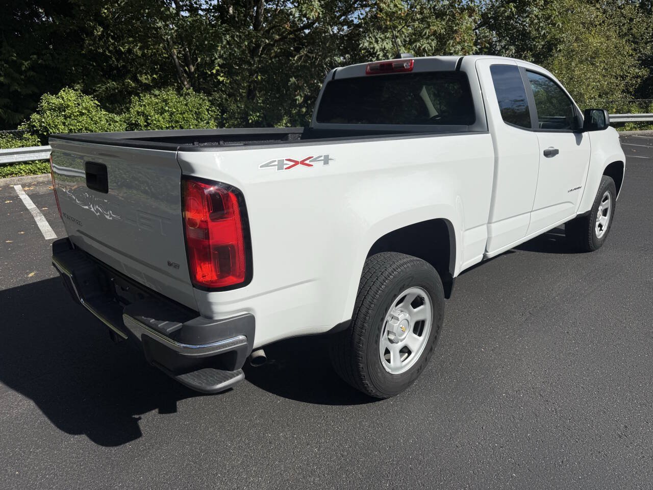 Used 2021 Chevrolet Colorado W/T w/ WT Convenience Package AWD/4WD image 15
