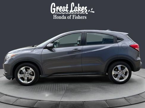 Used 2018 Honda HR-V LX image 2
