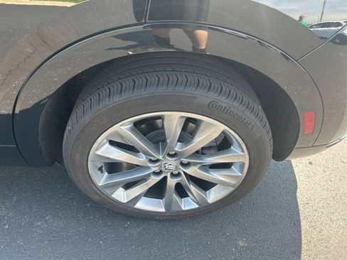 Used 2023 Buick Envision Avenir AWD/4WD image 5