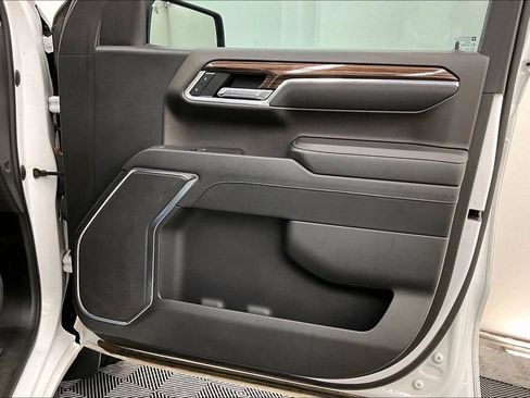 Used 2022 Chevrolet Silverado 1500 RST w/ Protection Package AWD/4WD image 25