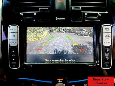 Used 2015 Nissan Leaf SV FWD image 26