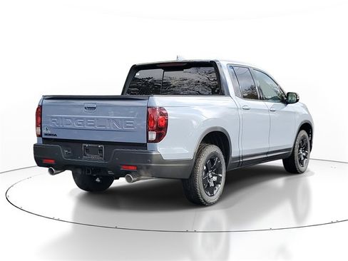 New 2026 Honda Ridgeline Black Edition image 4