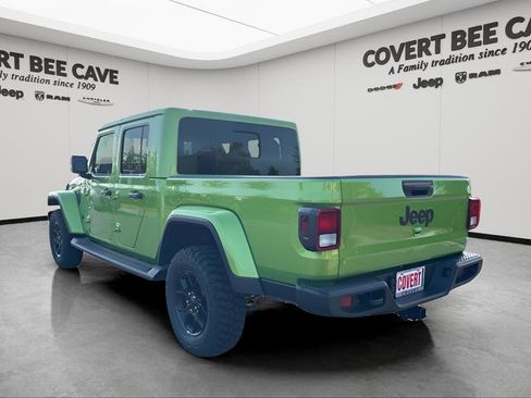 New 2025 Jeep Gladiator Sport image 7