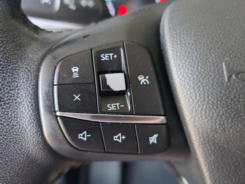 Used 2020 Ford Escape SEL FWD image 25