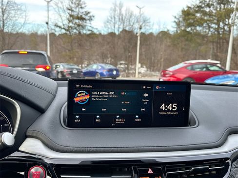 Used 2023 Acura MDX SH-AWD image 12