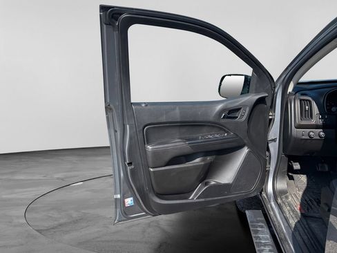 Used 2021 GMC Canyon AT4 w/ Driver Alert Package AWD/4WD image 18
