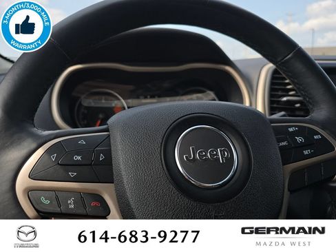 Used 2016 Jeep Cherokee Latitude w/ Comfort/Convenience Group AWD/4WD image 23