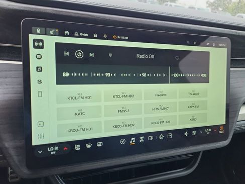 Used 2023 Rivian R1S Adventure AWD/4WD image 21