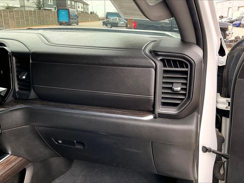 Used 2023 Chevrolet Silverado 1500 RST w/ Z71 Off-Road Package image 18