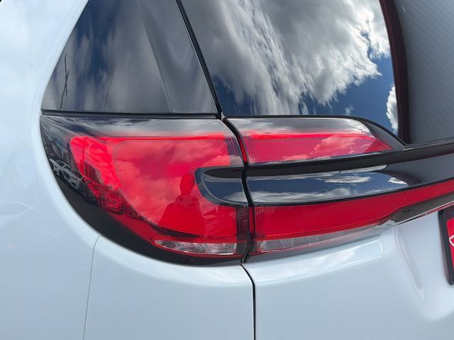 Used 2025 Chrysler Pacifica Limited FWD image 21