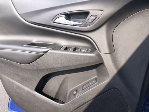 Used 2019 Chevrolet Equinox Premier image 13