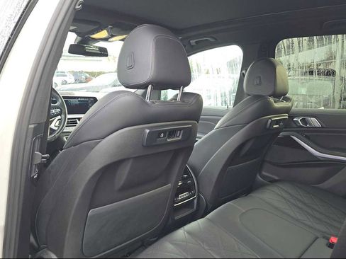 Used 2023 BMW X5 xDrive45e w/ Climate Comfort Package image 21