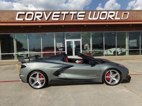 Used 2022 Chevrolet Corvette Stingray Premium Conv w/ Z51 Performance Package RWD image 4