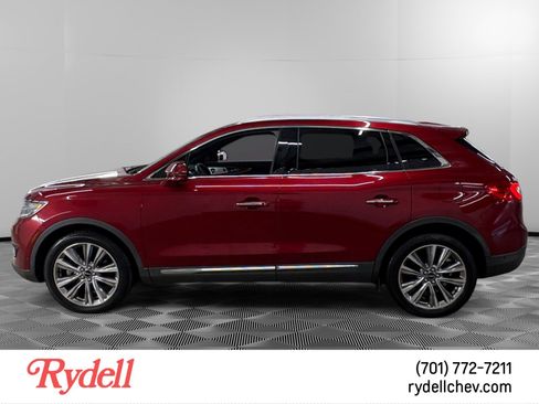 Used 2016 Lincoln MKX Reserve w/ Luxury Package AWD/4WD image 2