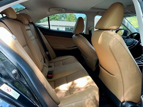 Used 2018 Lexus IS 300 AWD w/ Comfort Package image 20