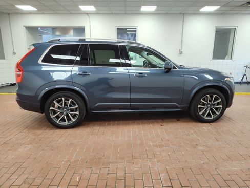Used 2019 Volvo XC90 T6 Momentum w/ Protection Package Premier image 8