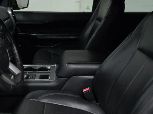 Used 2020 Ford Expedition Max XLT w/ Equipment Group 202A image 14