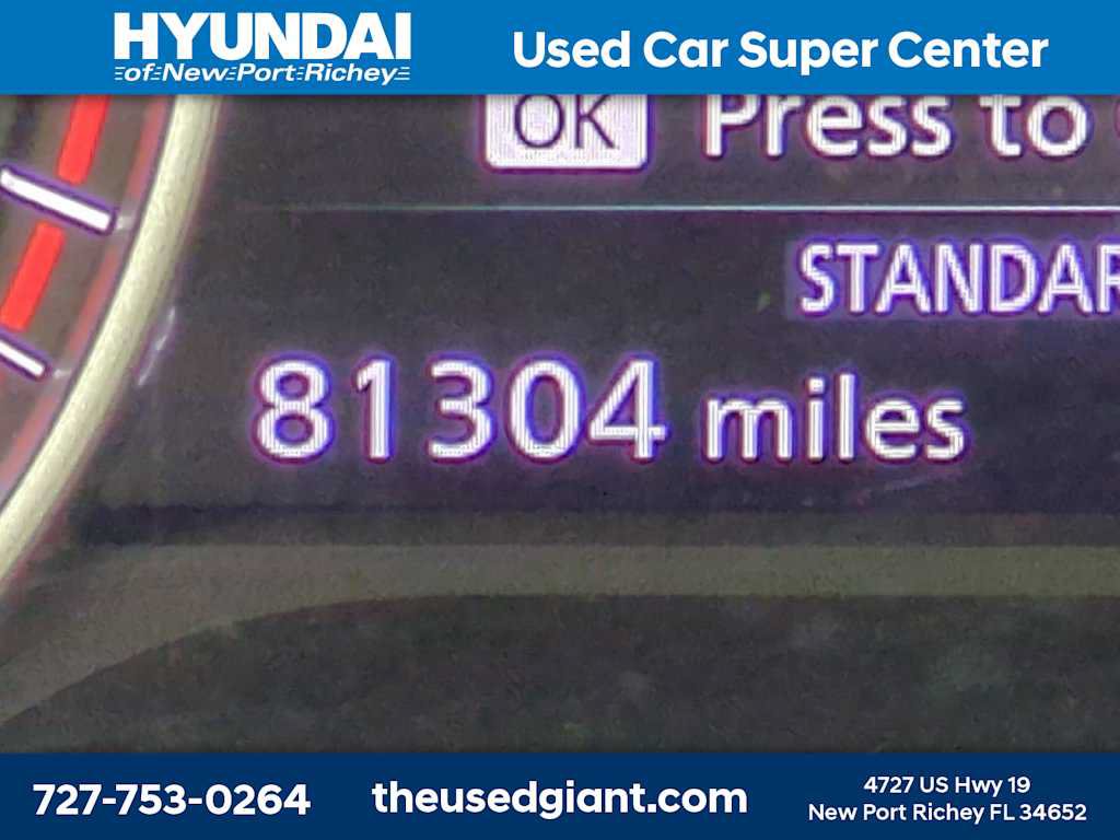Used 2022 Nissan Pathfinder S FWD image 28