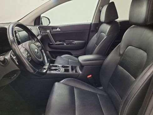 Used 2017 Kia Sportage SX image 17