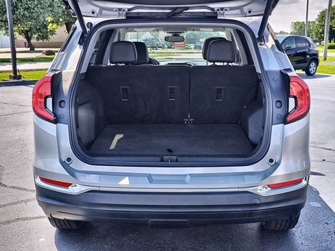 Used 2022 GMC Terrain SLT w/ Infotainment Package II AWD/4WD image 24