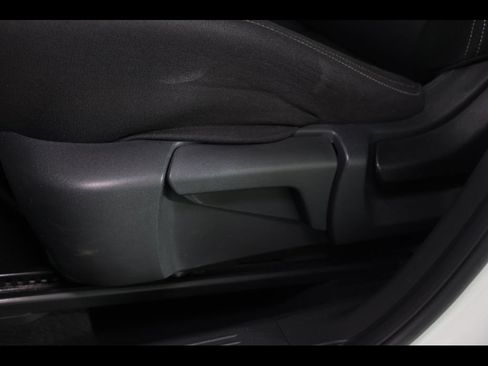 Used 2023 Nissan Rogue S FWD image 22