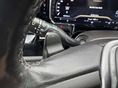 Used 2023 GMC Sierra 1500 SLT w/ SLT Premium Package image 40