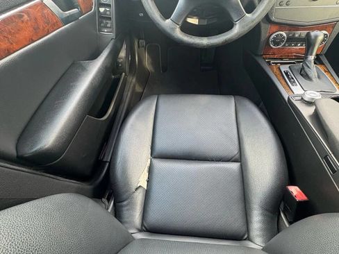 Used 2011 Mercedes-Benz C 300 Sedan image 11