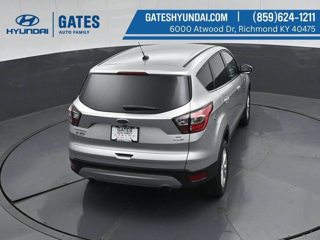Used 2017 Ford Escape SE AWD/4WD image 44