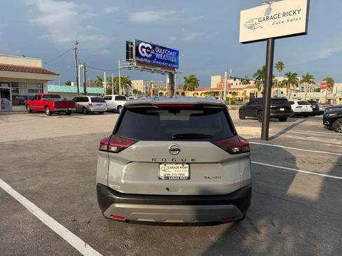 Used 2021 Nissan Rogue SL AWD/4WD image 6