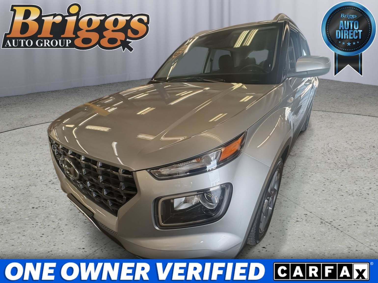 Used 2025 Hyundai Venue SEL FWD image 1