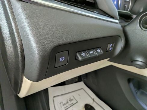 Used 2023 Buick Enclave Avenir image 21