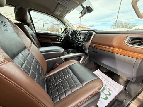 Used 2016 Nissan Titan Platinum Reserve image 10