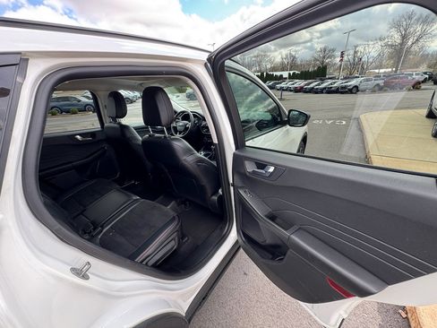 Used 2022 Ford Escape SEL w/ SEL Stealth AWD Package image 23