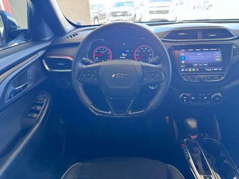 Used 2023 Chevrolet TrailBlazer RS w/ Sun and Liftgate Package AWD/4WD image 14